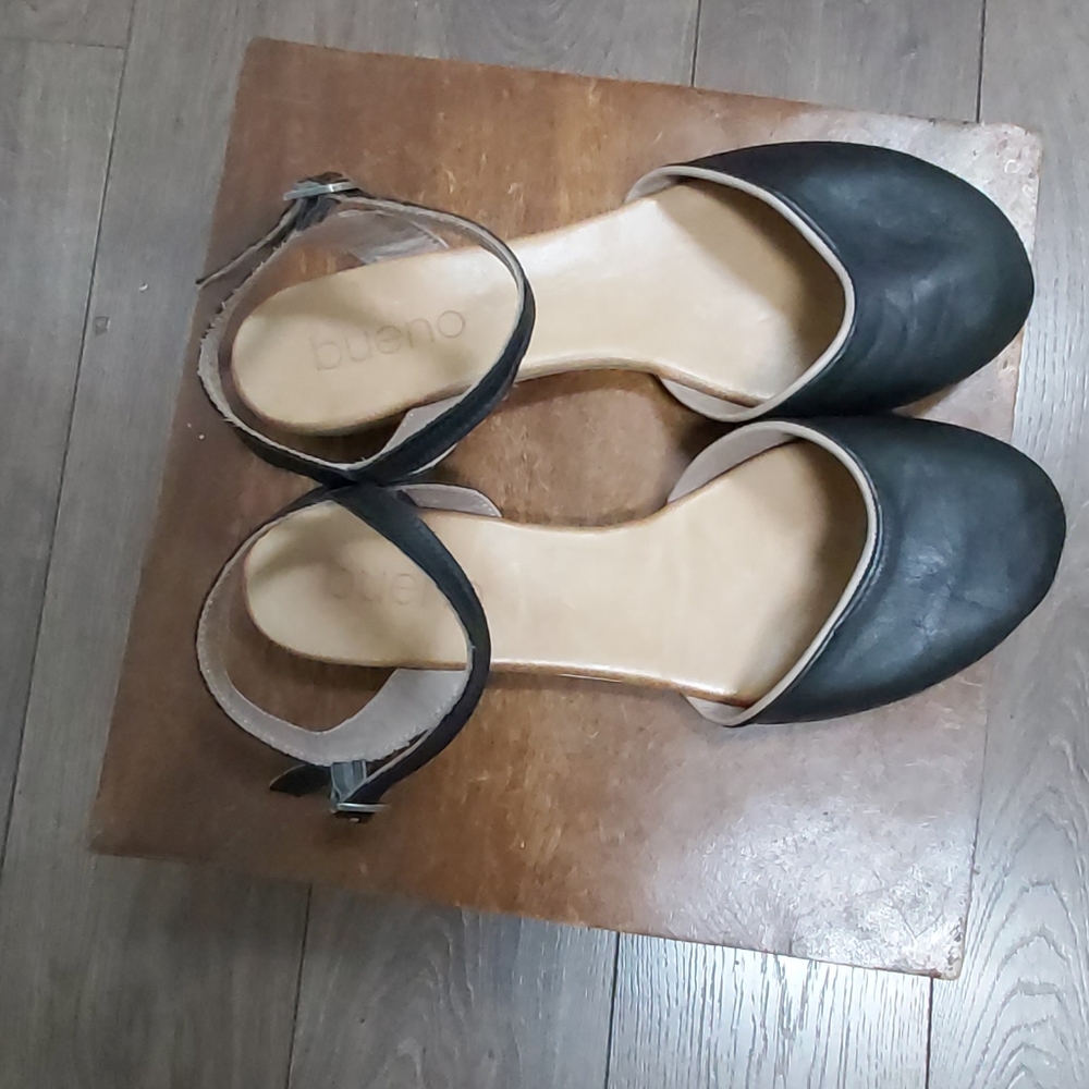 Bueno leather sandals